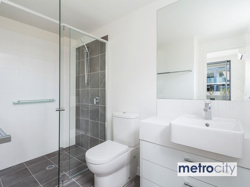 8 Lochaber Street, Dutton Park QLD 4102