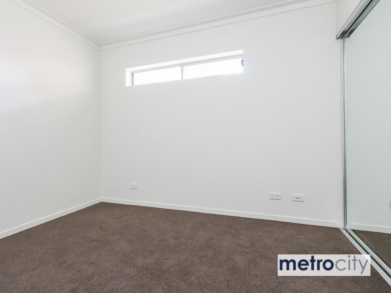 8 Lochaber Street, Dutton Park QLD 4102