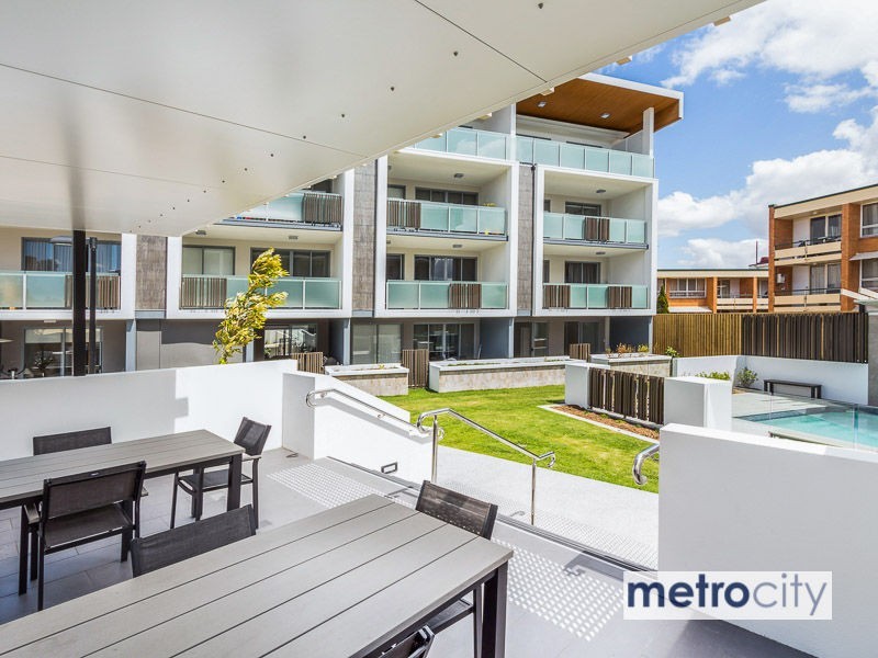 8 Lochaber Street, Dutton Park QLD 4102