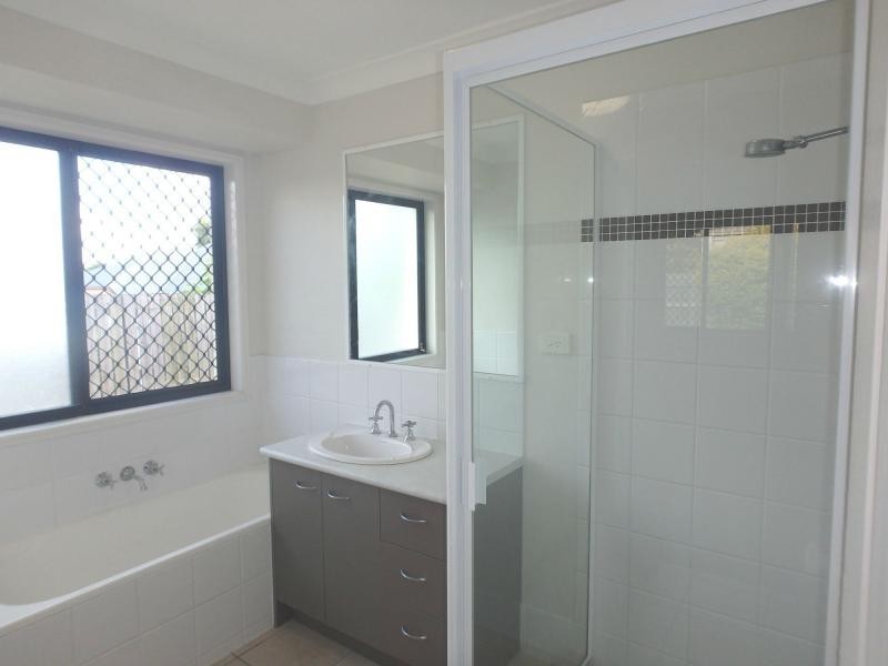 55 Jezabel Drive, Springfield Lakes QLD 4300