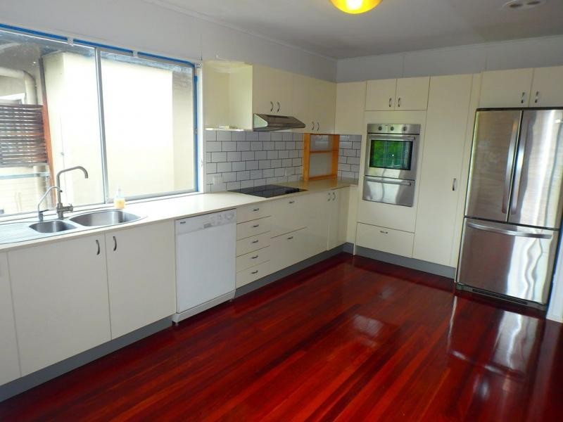 38 Darnley Street, Rocklea QLD 4106