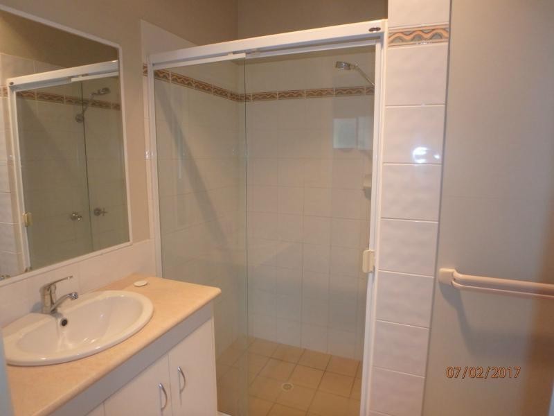 17 Tranters Avenue, Camp Hill QLD 4152