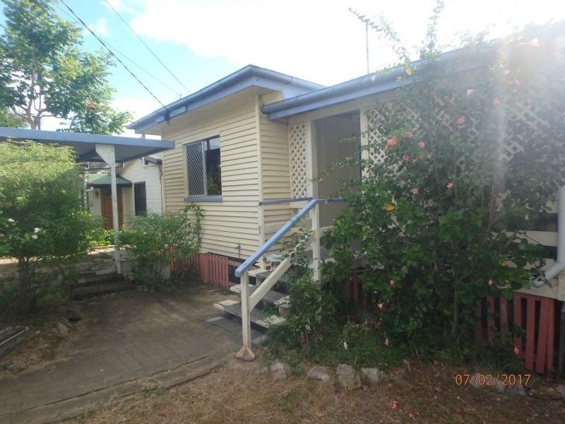17 Tranters Avenue, Camp Hill QLD 4152