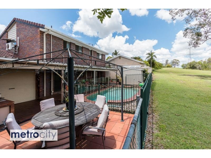 61 Prosser St, Riverhills QLD 4074