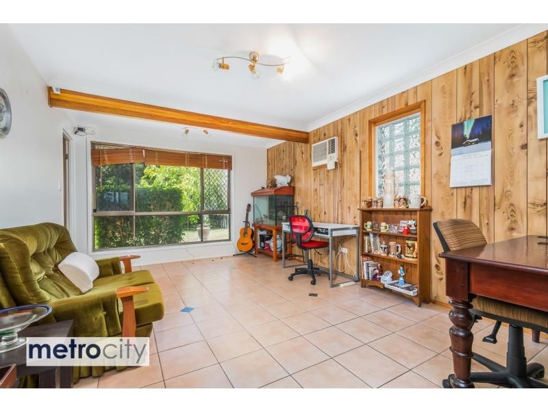 61 Prosser St, Riverhills QLD 4074