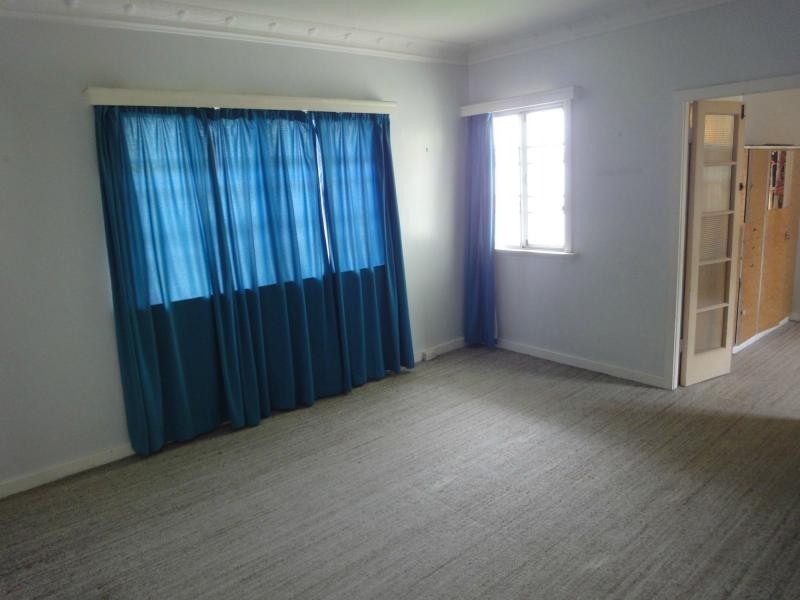 50 Forsyth Street, Fairfield QLD 4103