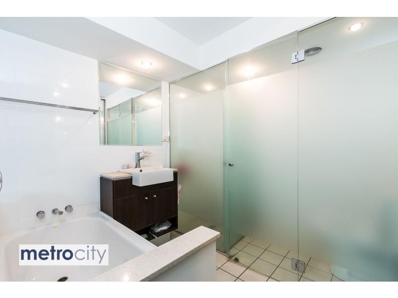 2302/92 Quay Street, Brisbane City QLD 4000