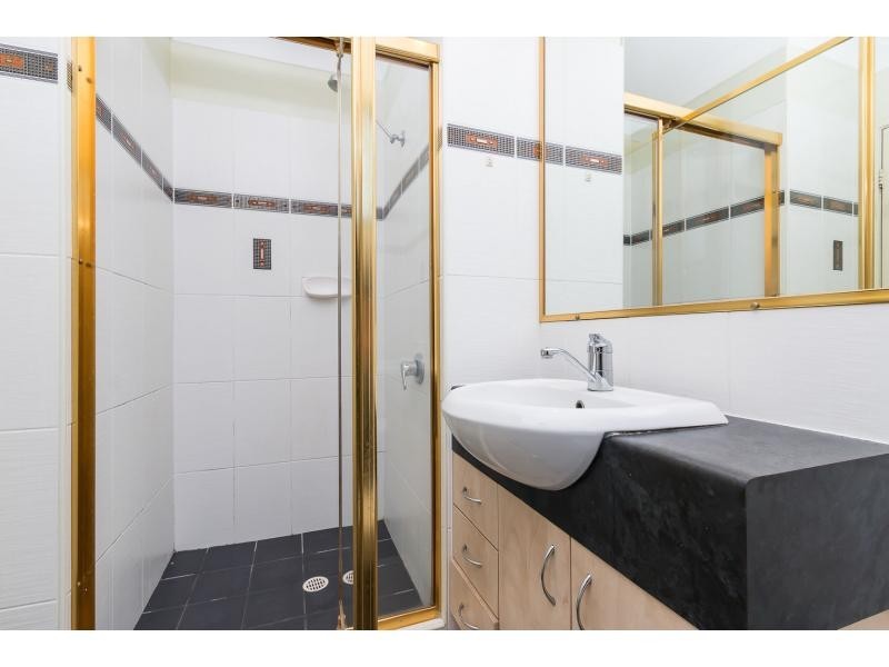 4/18 Princess Street, Fairfield QLD 4103