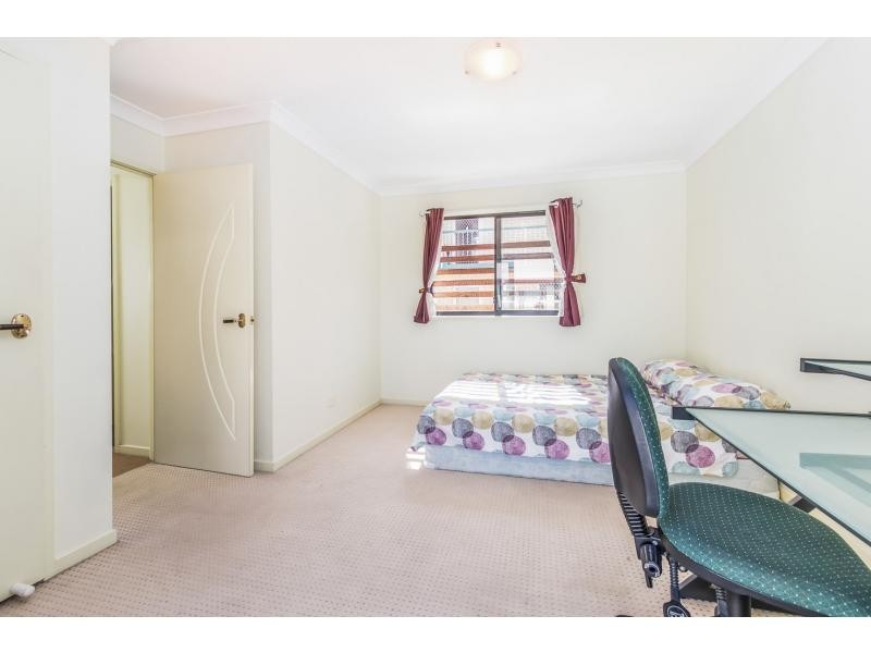 4/18 Princess Street, Fairfield QLD 4103