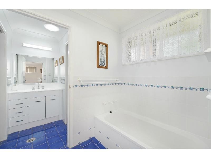 2/9 Sapphire Drive, Emerald Downs, Port Macquarie NSW 2444