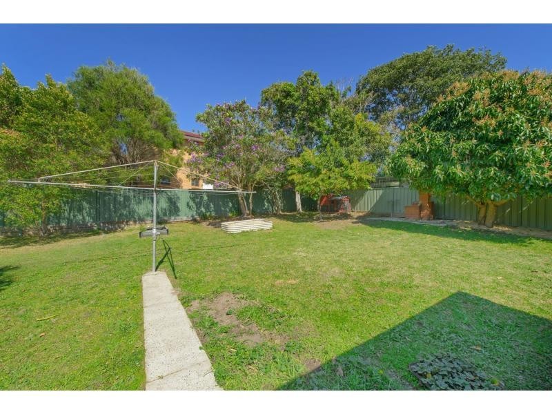 8 Kaballa Avenue, Port Macquarie NSW 2444