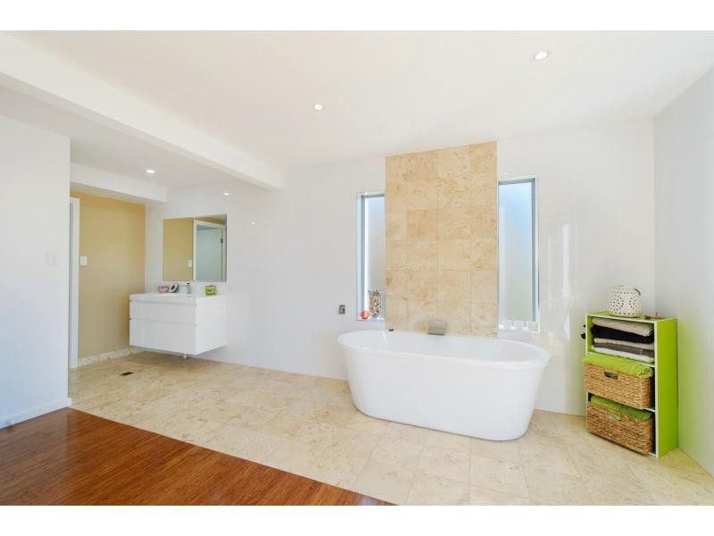 14 Jasmine Street, Port Macquarie NSW 2444