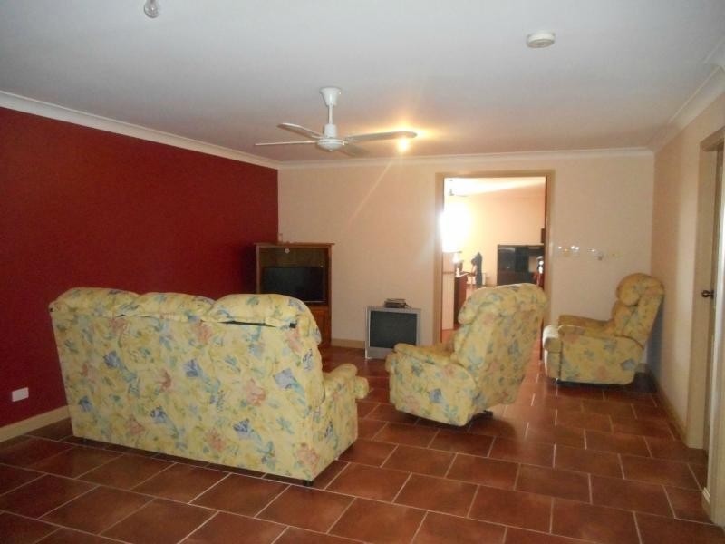 11-13 Cochrane Street, Kempsey NSW 2440