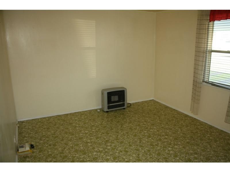 8 Park Avenue, West Kempsey NSW 2440