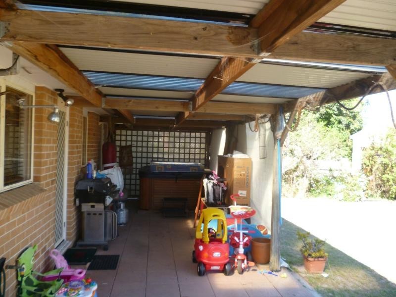 18 Fourth Avenue, Stuarts Point NSW 2441