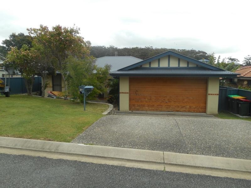 49 Dennis Crescent, South West Rocks NSW 2431