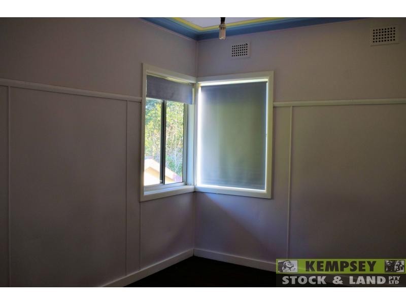 57 Clarence Ryan Avenue, West Kempsey NSW 2440