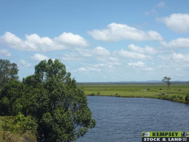 660 Left Bank Road, Belmore River NSW 2440