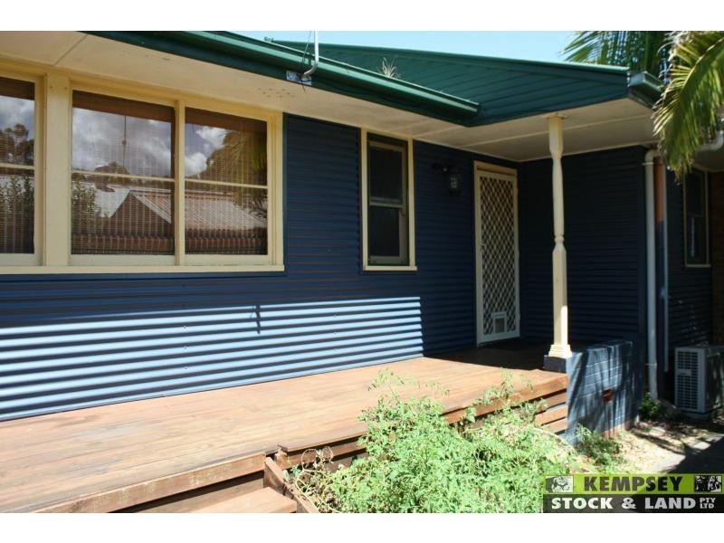 West Kempsey NSW 2440