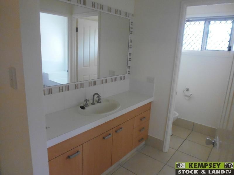 West Kempsey NSW 2440