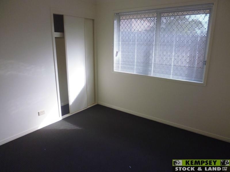 West Kempsey NSW 2440