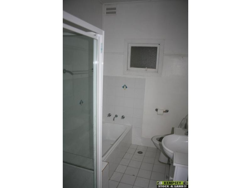 21 Elrington Avenue, West Kempsey NSW 2440