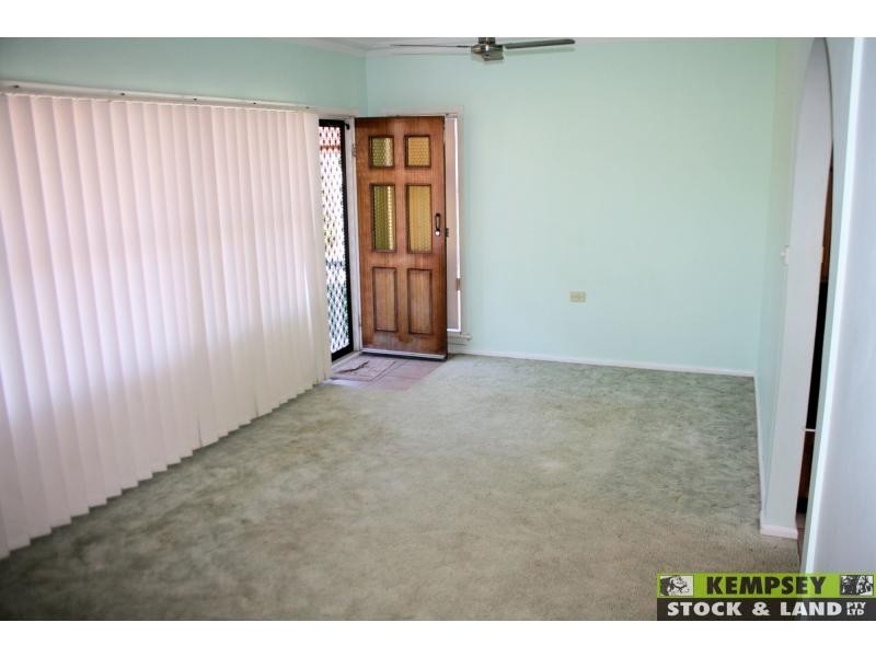 West Kempsey NSW 2440