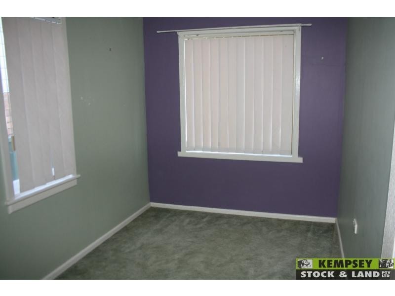 West Kempsey NSW 2440