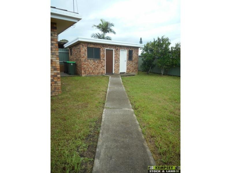 West Kempsey NSW 2440