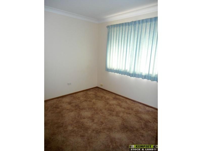 West Kempsey NSW 2440