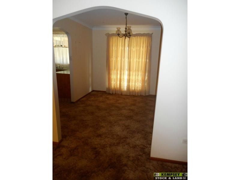 West Kempsey NSW 2440