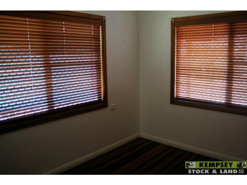 West Kempsey NSW 2440