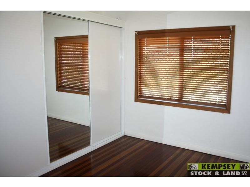 West Kempsey NSW 2440