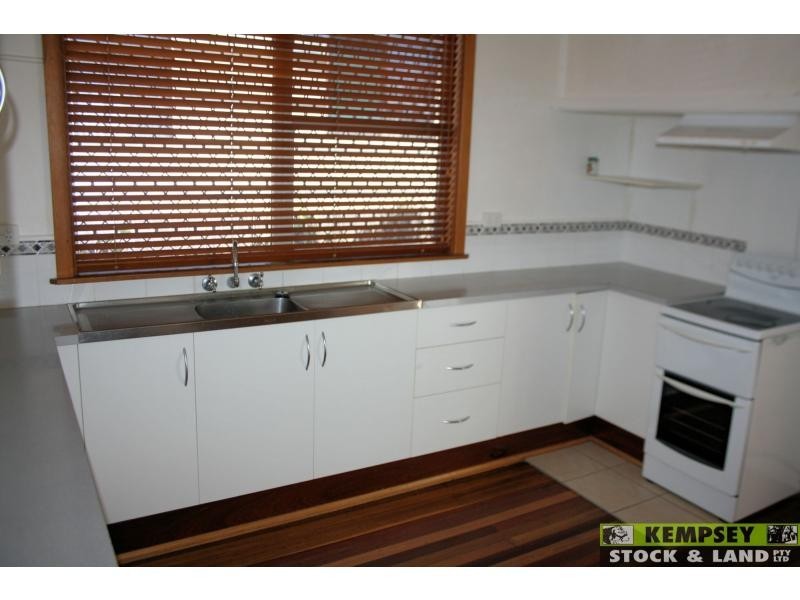 West Kempsey NSW 2440