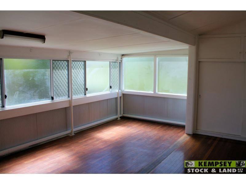 West Kempsey NSW 2440