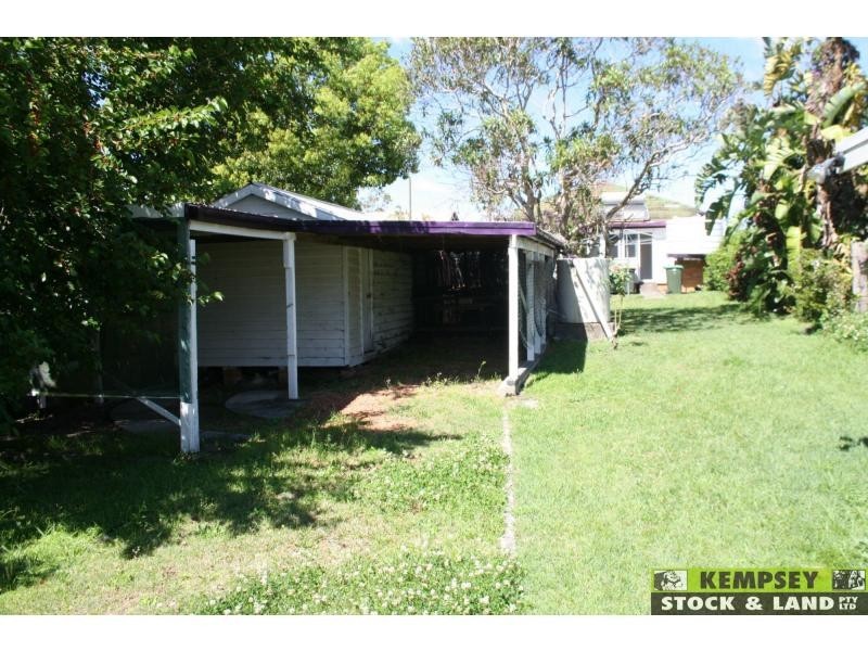 West Kempsey NSW 2440