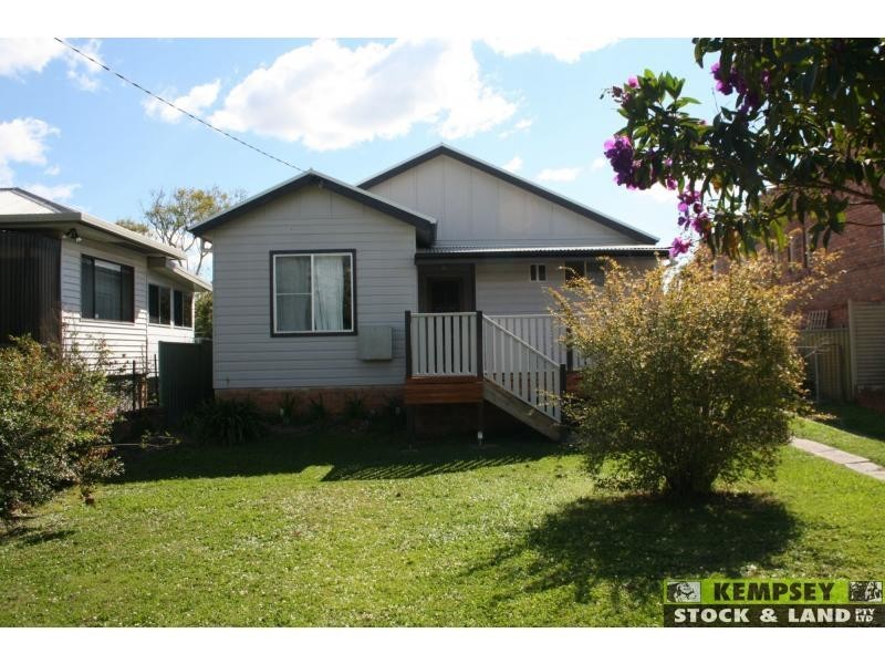 West Kempsey NSW 2440