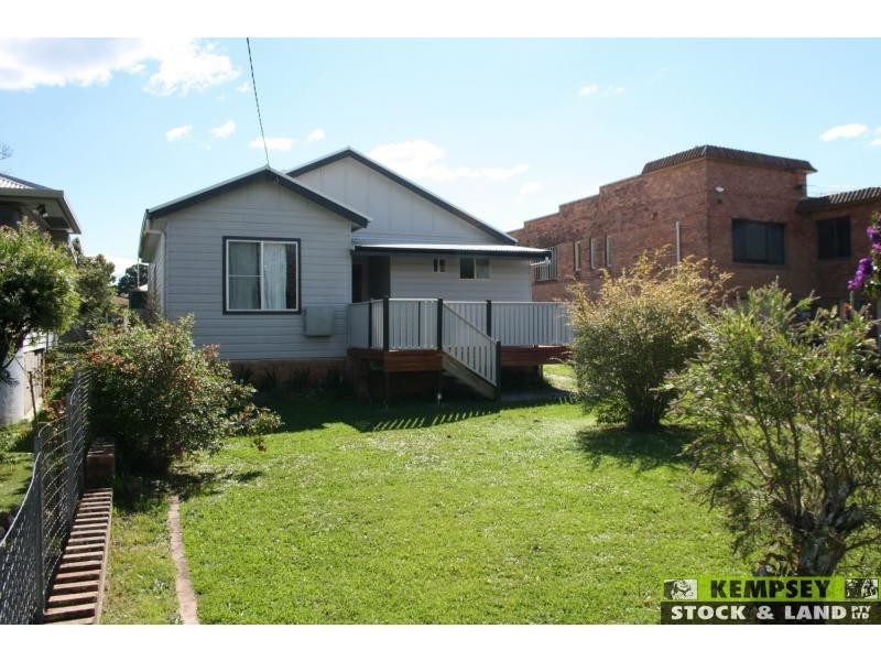 West Kempsey NSW 2440