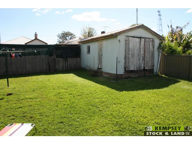 West Kempsey NSW 2440