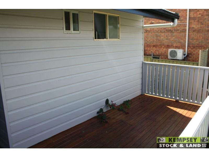 West Kempsey NSW 2440