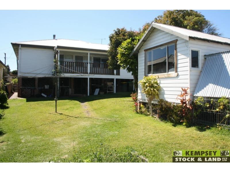 West Kempsey NSW 2440