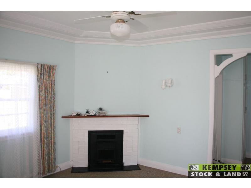 West Kempsey NSW 2440