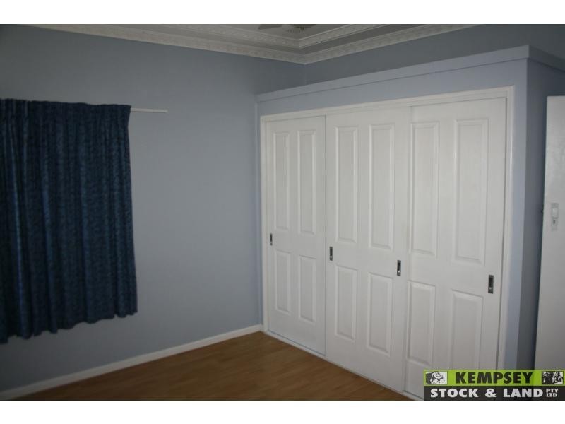 West Kempsey NSW 2440