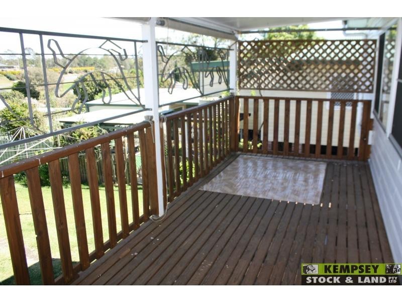 West Kempsey NSW 2440