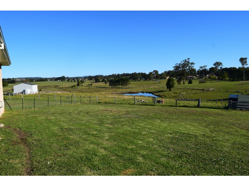 24 McPhillips Pl, Greenhill NSW 2440