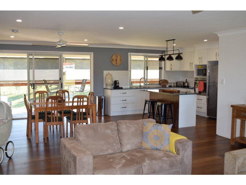 24 McPhillips Pl, Greenhill NSW 2440