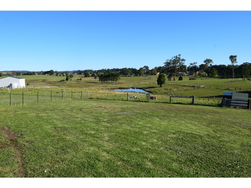 24 McPhillips Pl, Greenhill NSW 2440