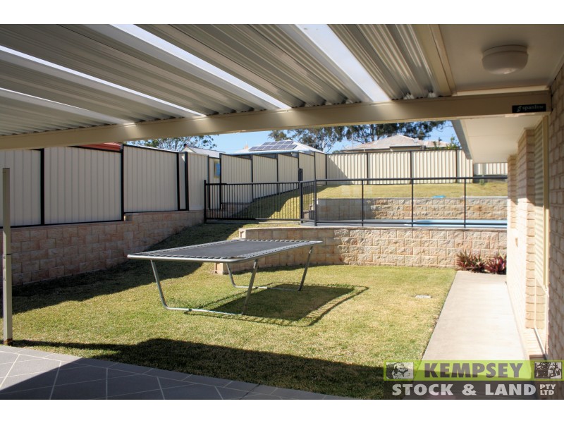 West Kempsey NSW 2440