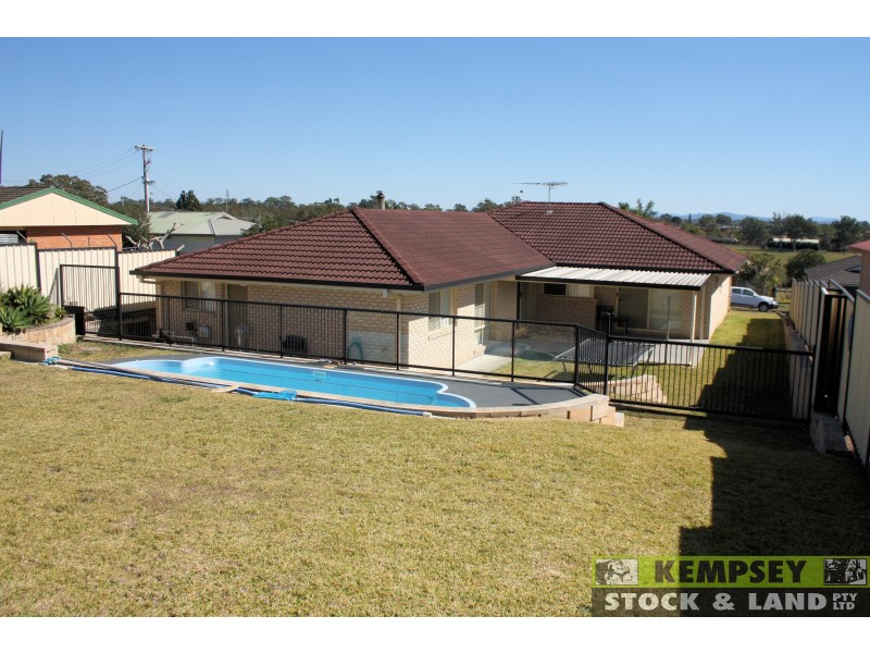 West Kempsey NSW 2440