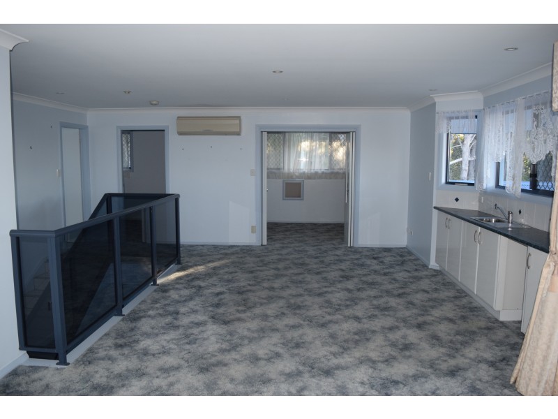 24 Peter Mark Cct, South West Rocks NSW 2431